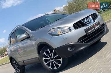 Позашляховик / Кросовер Nissan Qashqai+2 2012 в 