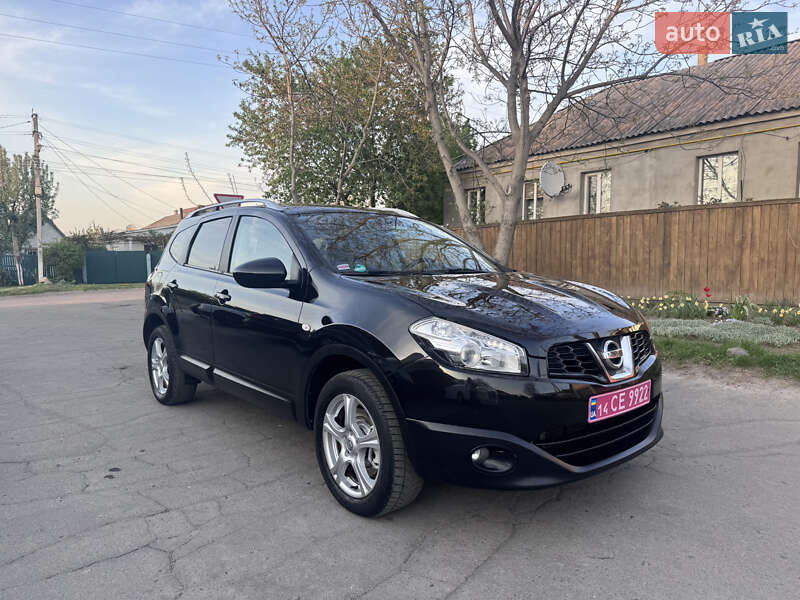 Nissan Qashqai+2 2011