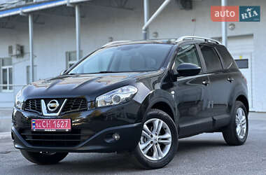 Позашляховик / Кросовер Nissan Qashqai+2 2010 в Вінниці