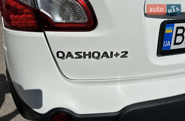 Позашляховик / Кросовер Nissan Qashqai+2 2012 в 