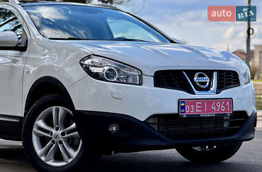 Внедорожник / Кроссовер Nissan Qashqai+2 2010 в 