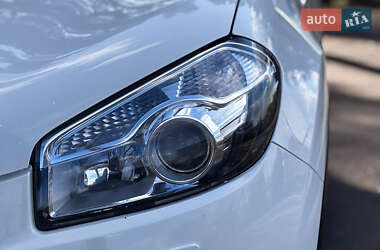 Внедорожник / Кроссовер Nissan Qashqai+2 2010 в 