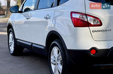 Внедорожник / Кроссовер Nissan Qashqai+2 2010 в 