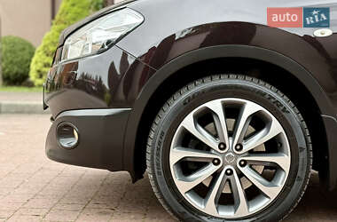 Внедорожник / Кроссовер Nissan Qashqai+2 2012 в 