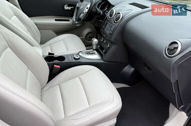 Внедорожник / Кроссовер Nissan Qashqai+2 2012 в 