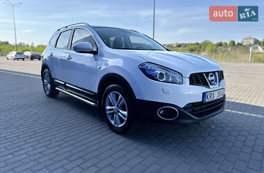 Позашляховик / Кросовер Nissan Qashqai+2 2010 в 
