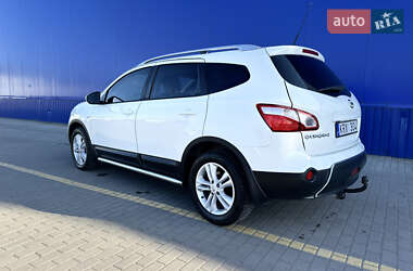 Позашляховик / Кросовер Nissan Qashqai+2 2010 в 