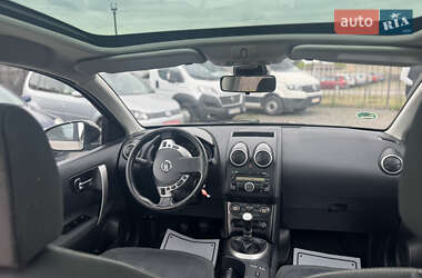 Внедорожник / Кроссовер Nissan Qashqai+2 2011 в 