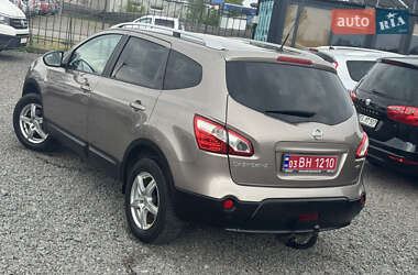 Внедорожник / Кроссовер Nissan Qashqai+2 2011 в 