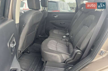 Внедорожник / Кроссовер Nissan Qashqai+2 2011 в 