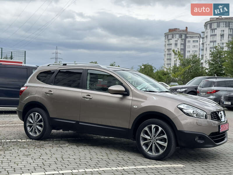 Внедорожник / Кроссовер Nissan Qashqai+2 2010 в Ивано-Франковске