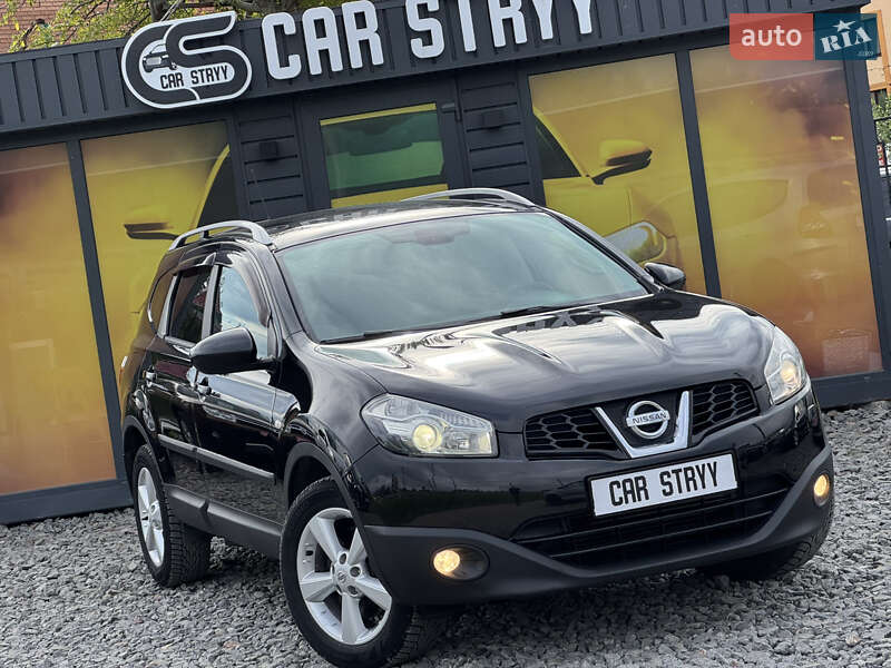 Позашляховик / Кросовер Nissan Qashqai+2 2010 в Стрию