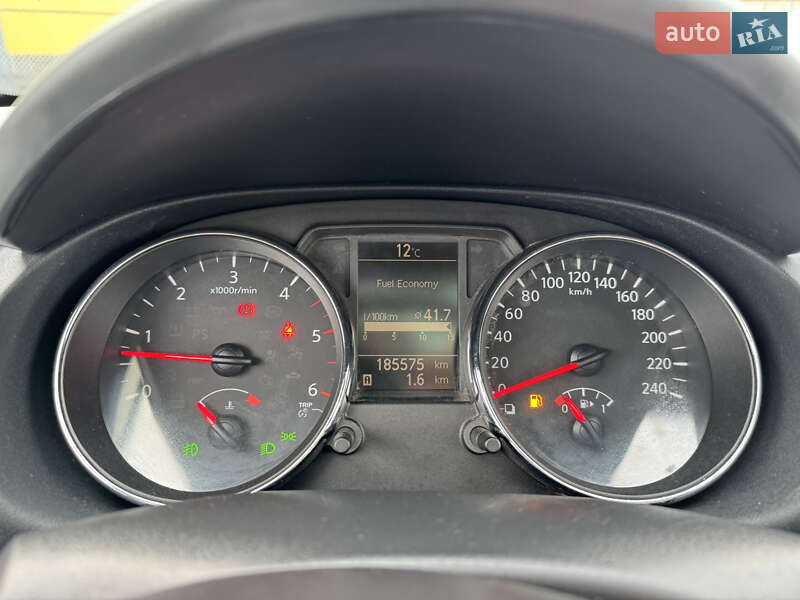 Позашляховик / Кросовер Nissan Qashqai+2 2010 в Стрию
