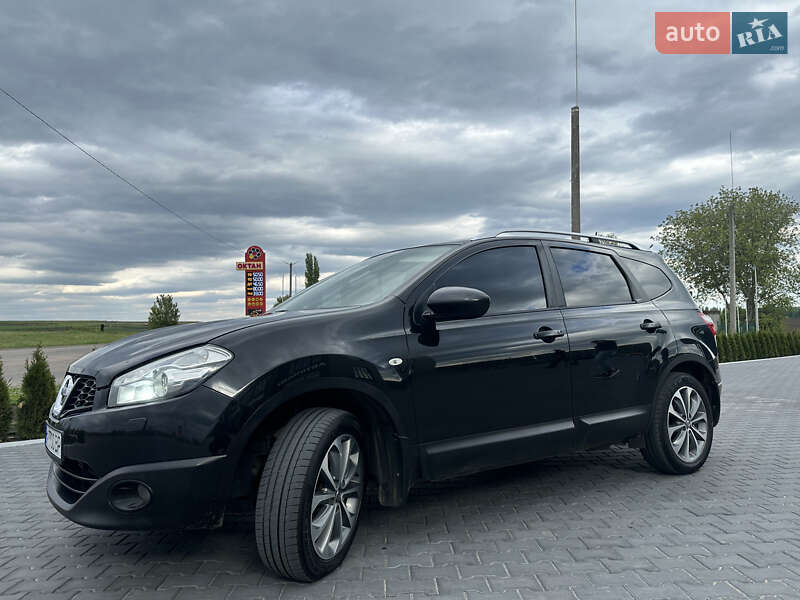 Позашляховик / Кросовер Nissan Qashqai+2 2011 в Голованівську