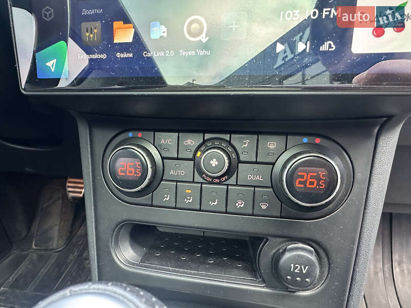 Позашляховик / Кросовер Nissan Qashqai+2 2011 в Голованівську