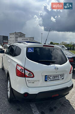 Позашляховик / Кросовер Nissan Qashqai+2 2013 в 