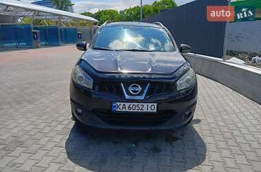 Внедорожник / Кроссовер Nissan Qashqai+2 2010 в Киеве