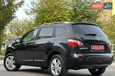 Позашляховик / Кросовер Nissan Qashqai+2 2011 в 