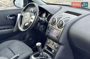 Позашляховик / Кросовер Nissan Qashqai+2 2011 в 