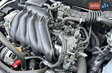 Позашляховик / Кросовер Nissan Qashqai+2 2011 в 
