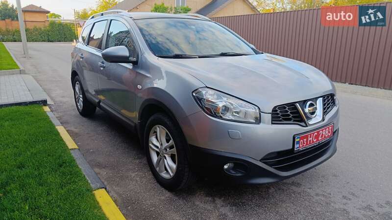 Внедорожник / Кроссовер Nissan Qashqai+2 2011 в Александрие