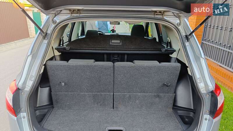 Внедорожник / Кроссовер Nissan Qashqai+2 2011 в Александрие