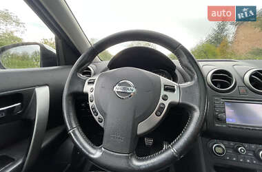 Внедорожник / Кроссовер Nissan Qashqai+2 2010 в 