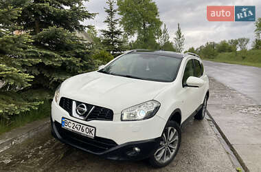Внедорожник / Кроссовер Nissan Qashqai+2 2010 в 