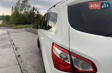 Внедорожник / Кроссовер Nissan Qashqai+2 2010 в 