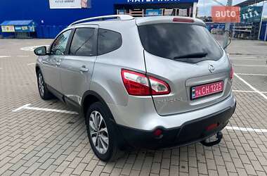 Позашляховик / Кросовер Nissan Qashqai+2 2011 в 