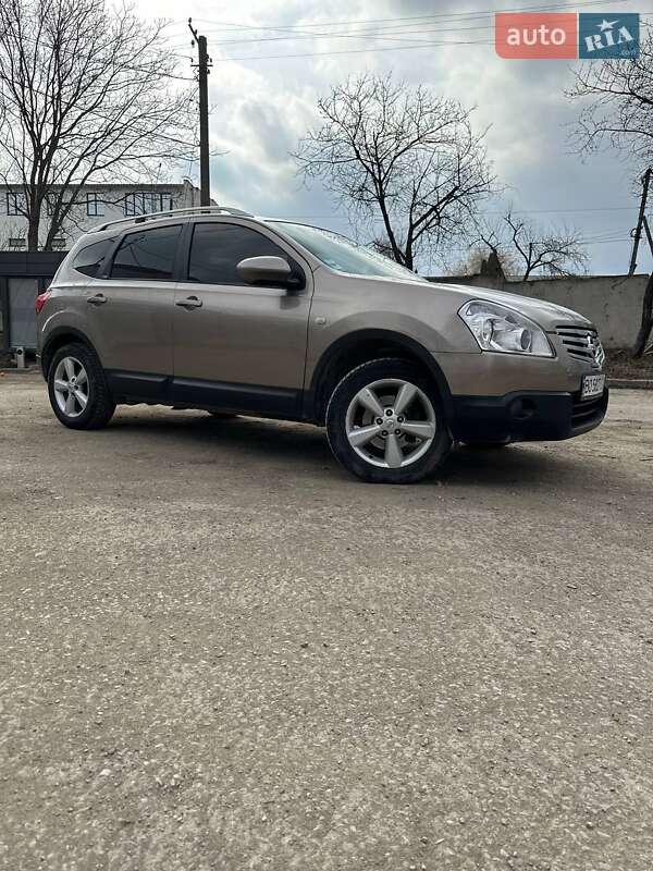 Внедорожник / Кроссовер Nissan Qashqai+2 2009 в Тернополе