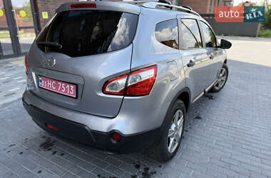Позашляховик / Кросовер Nissan Qashqai+2 2011 в 