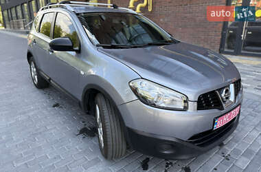 Позашляховик / Кросовер Nissan Qashqai+2 2011 в 