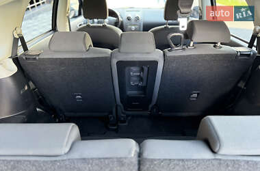 Позашляховик / Кросовер Nissan Qashqai+2 2011 в 