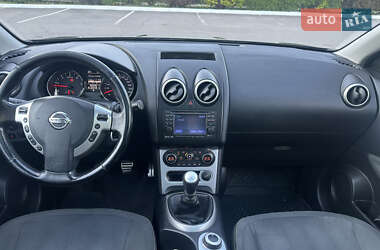 Позашляховик / Кросовер Nissan Qashqai+2 2011 в 