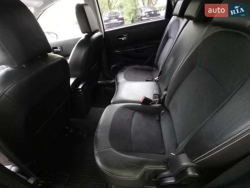 Позашляховик / Кросовер Nissan Qashqai+2 2013 в Івано-Франківську