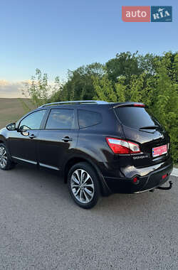 Внедорожник / Кроссовер Nissan Qashqai+2 2011 в 