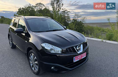 Внедорожник / Кроссовер Nissan Qashqai+2 2011 в 