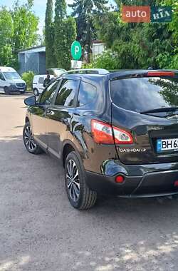 Внедорожник / Кроссовер Nissan Qashqai+2 2011 в 