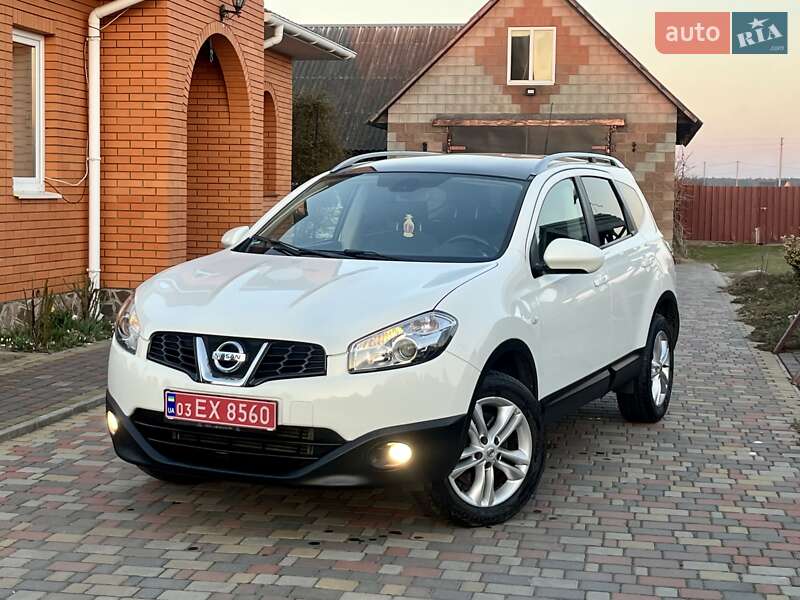 Позашляховик / Кросовер Nissan Qashqai+2 2012 в Володимирці