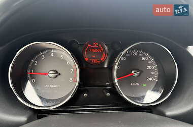Позашляховик / Кросовер Nissan Qashqai+2 2009 в 