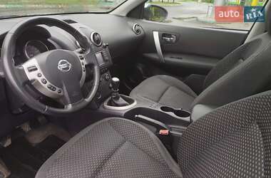 Внедорожник / Кроссовер Nissan Qashqai+2 2009 в 