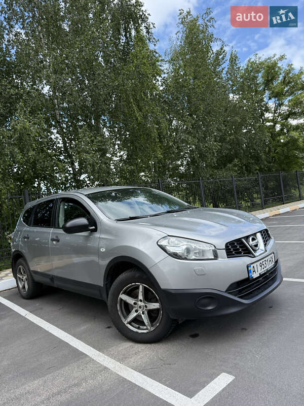 Внедорожник / Кроссовер Nissan Qashqai+2 2013 в 
