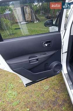 Внедорожник / Кроссовер Nissan Qashqai+2 2012 в 