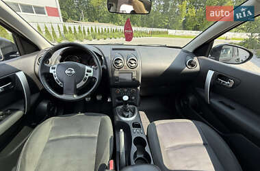 Позашляховик / Кросовер Nissan Qashqai+2 2013 в 