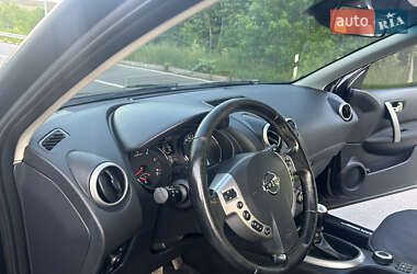Позашляховик / Кросовер Nissan Qashqai+2 2011 в 