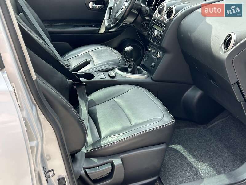 Внедорожник / Кроссовер Nissan Qashqai+2 2009 в Ровно