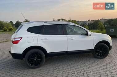 Позашляховик / Кросовер Nissan Qashqai+2 2010 в 