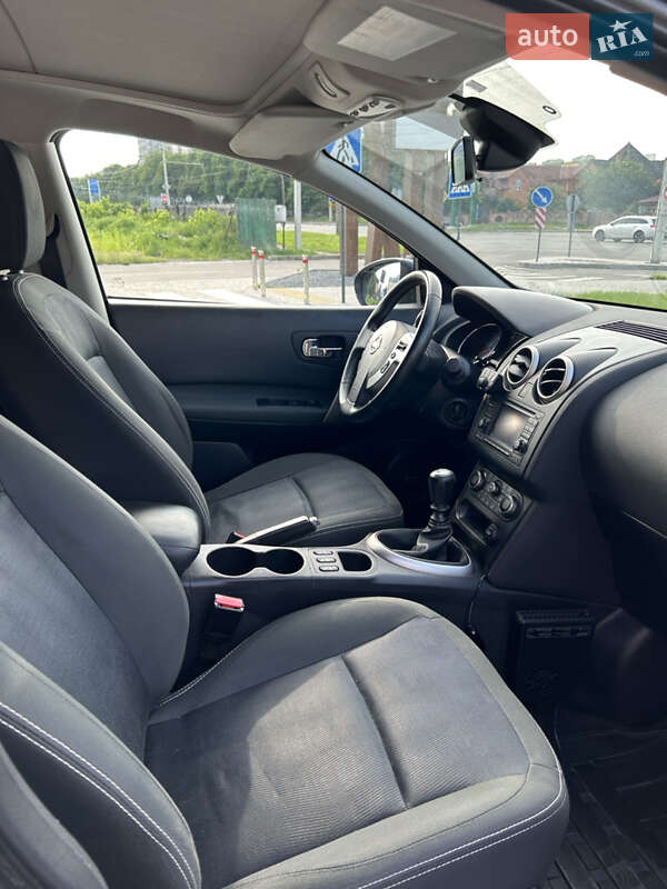 Внедорожник / Кроссовер Nissan Qashqai+2 2011 в Луцке