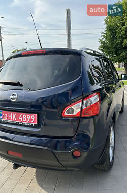 Внедорожник / Кроссовер Nissan Qashqai+2 2011 в 